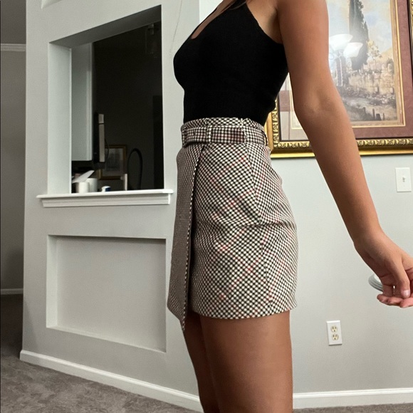Multicolor Professional High Waisted Mini Skirt with Belt and Asymmetrical Hem - Picture 4 of 6
